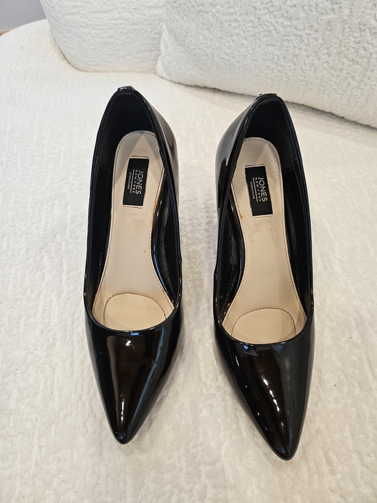 Jones New York Shoes - Jones New York Black Patent Pointed Toe Pumps - Classic Gloss